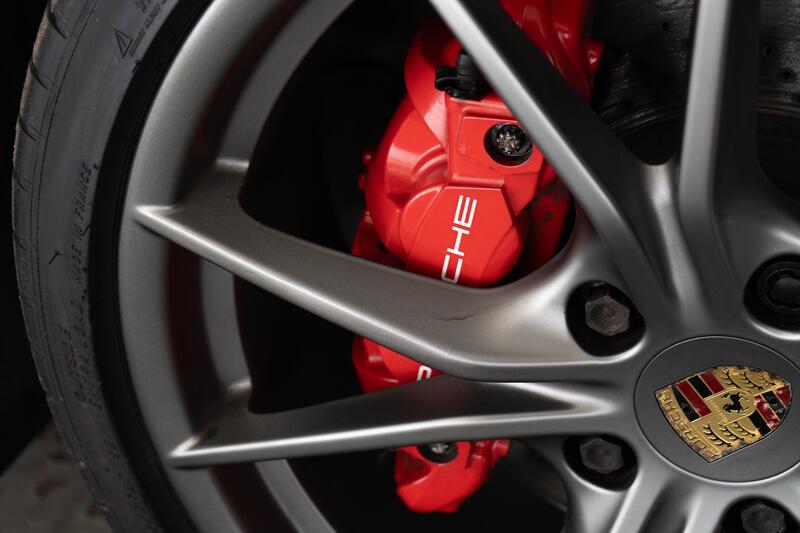 PORSCHE 718