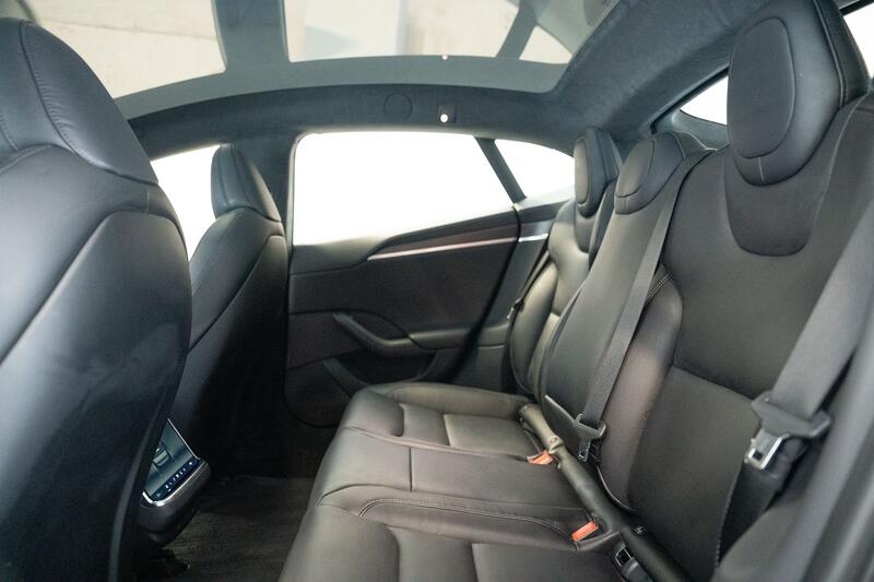TESLA MODEL S