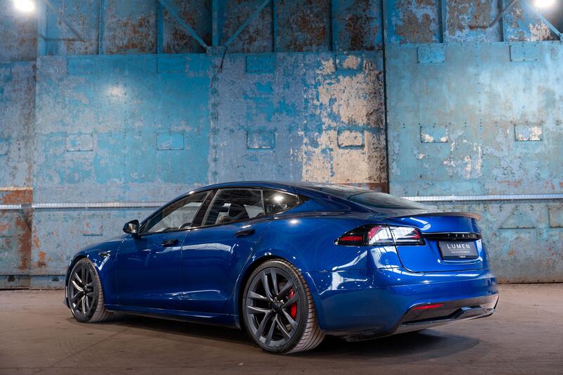 TESLA MODEL S