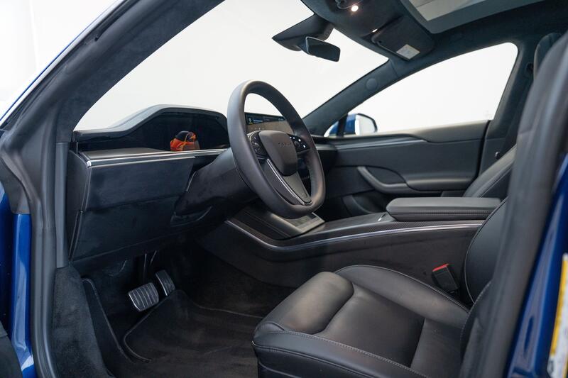TESLA MODEL S