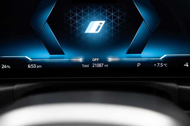 BMW I4
