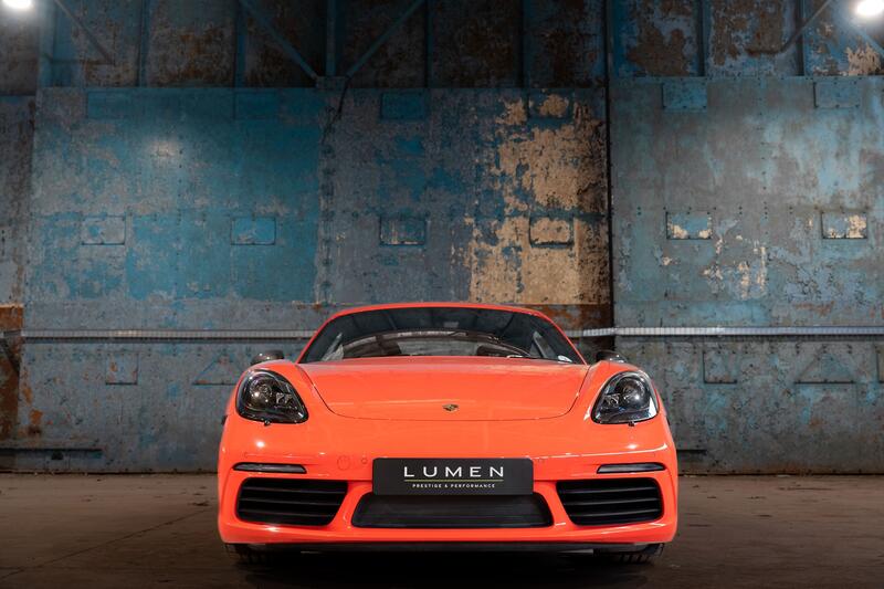 PORSCHE 718