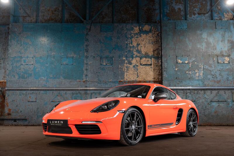 PORSCHE 718