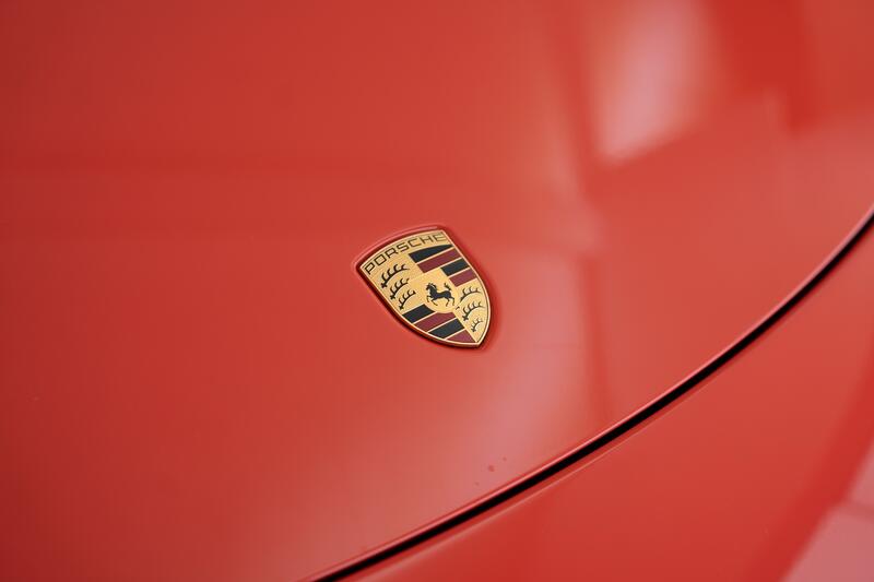 PORSCHE 718