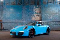 PORSCHE 911