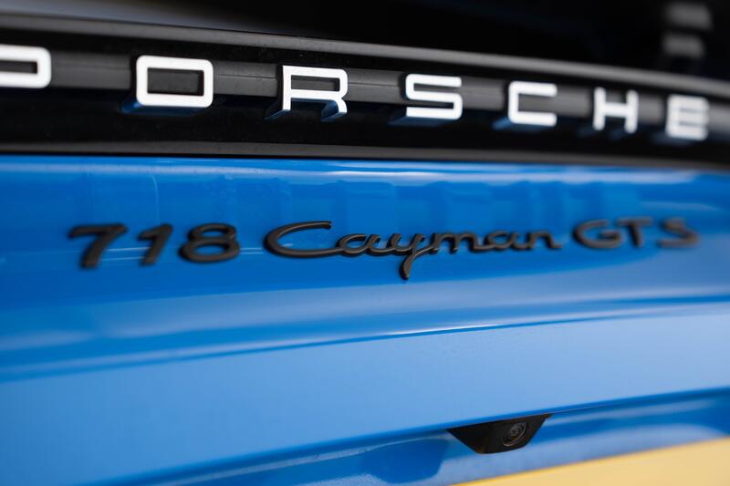 PORSCHE 718