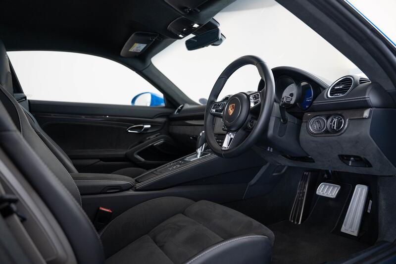 PORSCHE 718