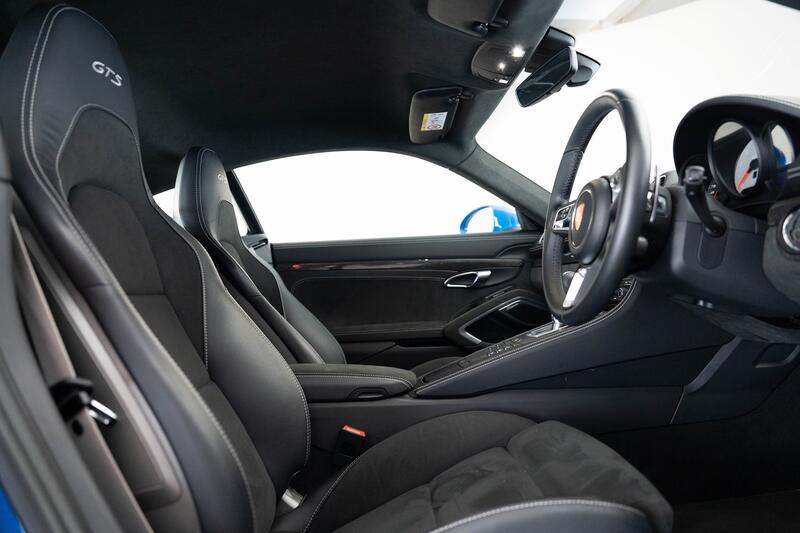 PORSCHE 718