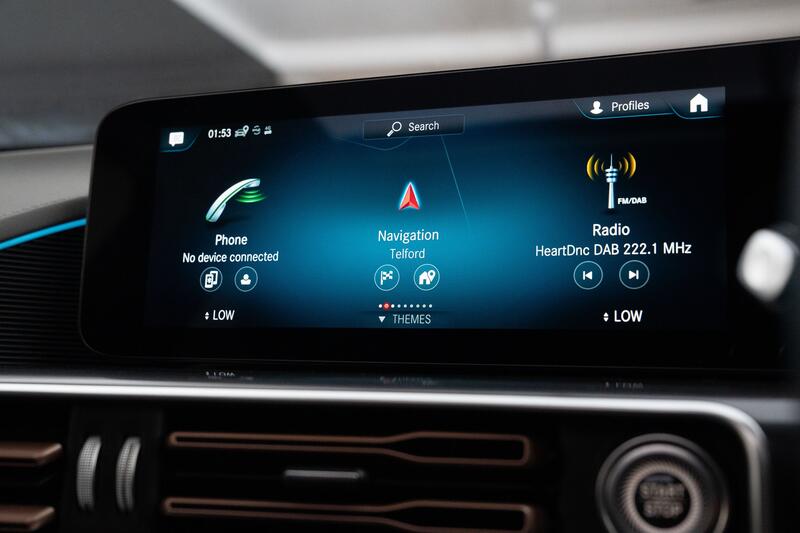 MERCEDES-BENZ EQC