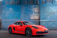 PORSCHE 718