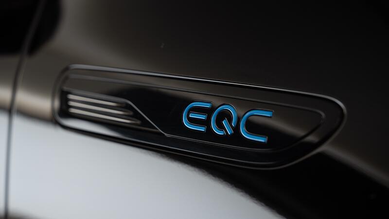 MERCEDES-BENZ EQC