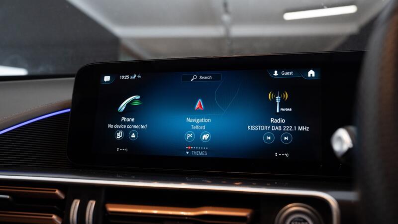 MERCEDES-BENZ EQC
