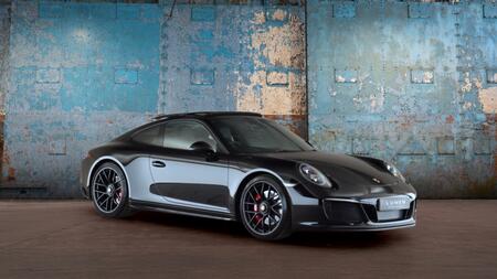 PORSCHE