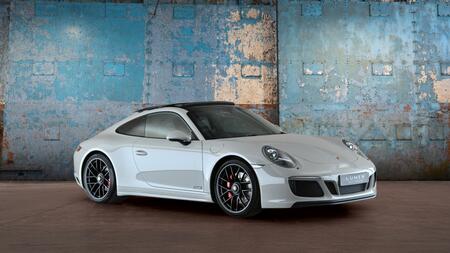 PORSCHE