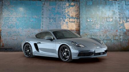 PORSCHE